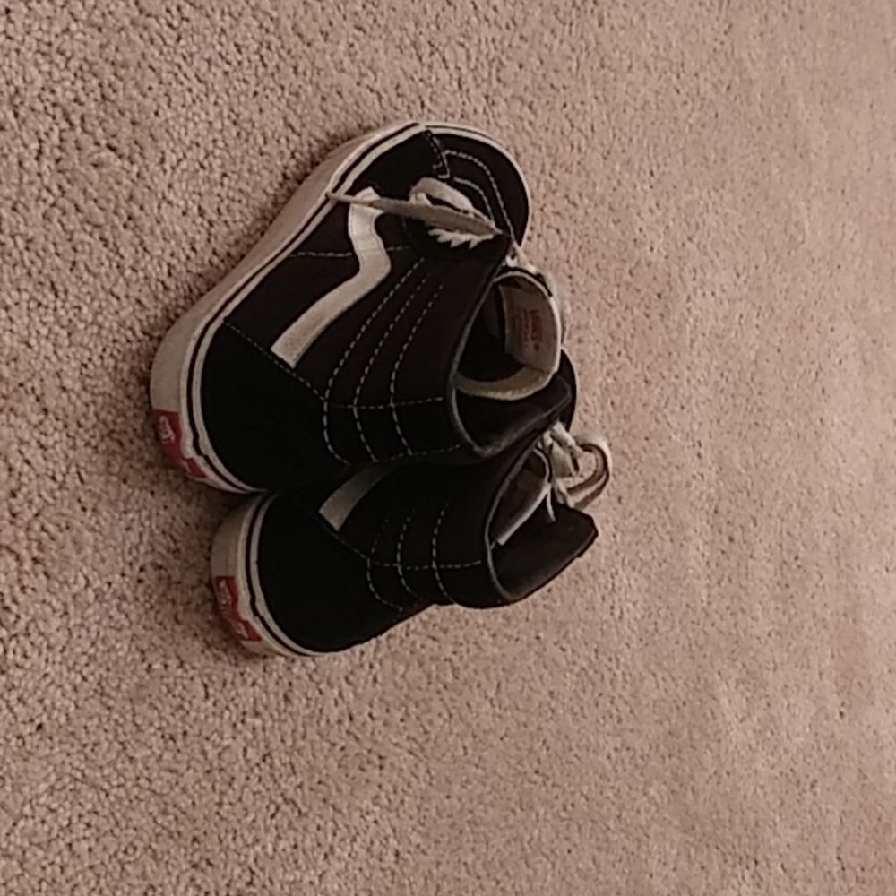 Vans - Picture 3 of 3